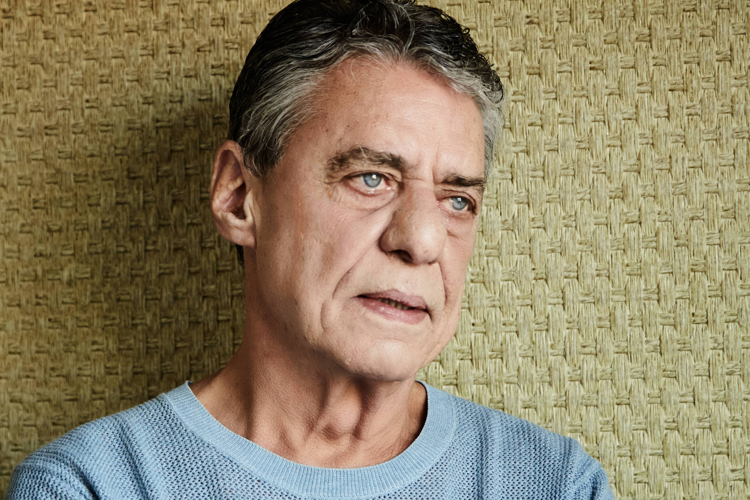 Chico Buarque: 'passei Uma Semana Brigando Com O Tradutor'