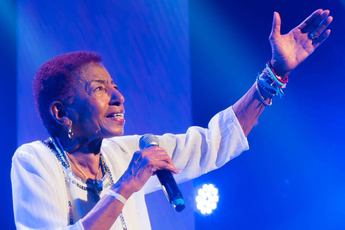 Leci Brandão, 81, celebra carreira com projeto audiovisual 24/04/2026