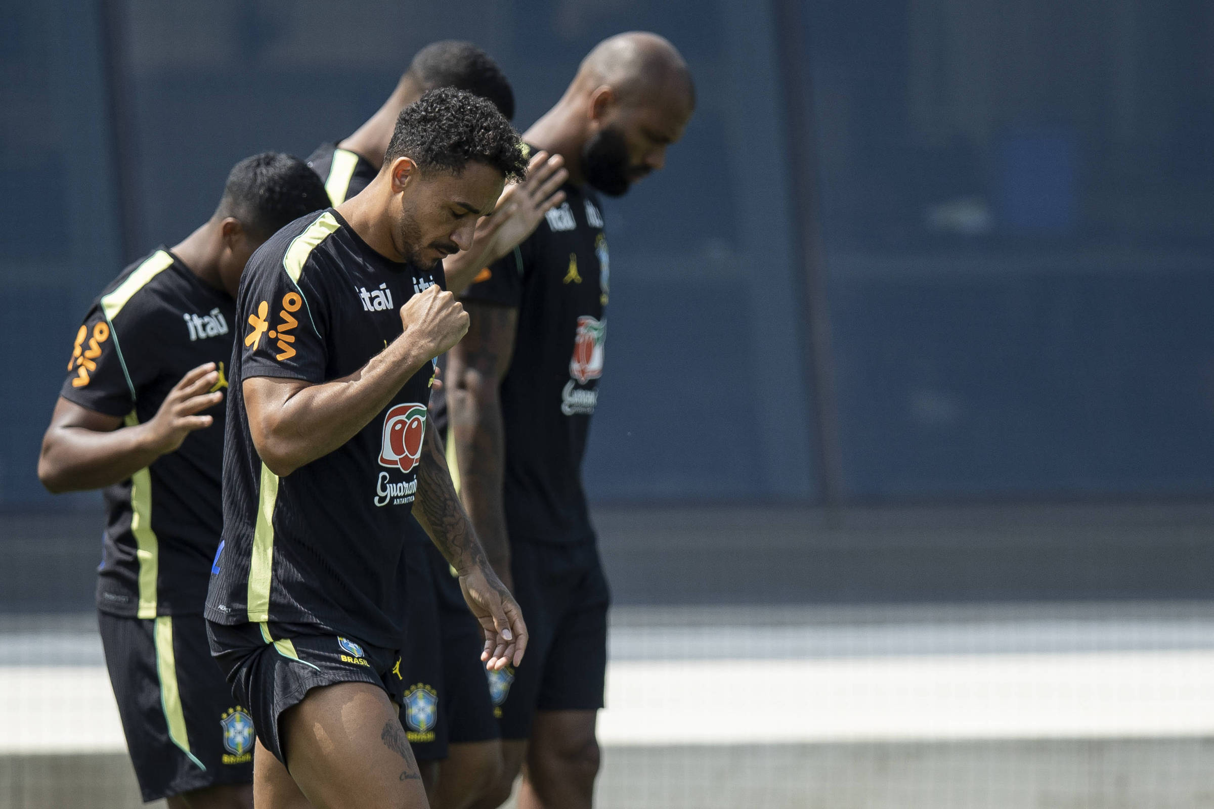 Após sufoco na estreia, Brasil adota humildade ante Haiti