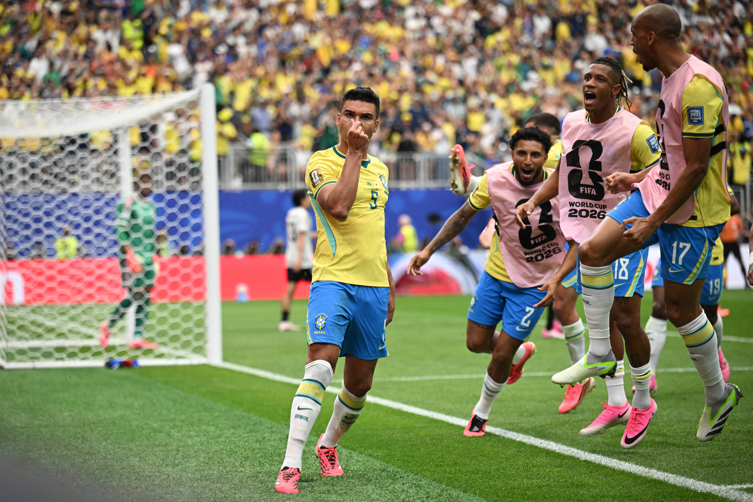 Brasil elimina Japão e vai às oitavas de final da