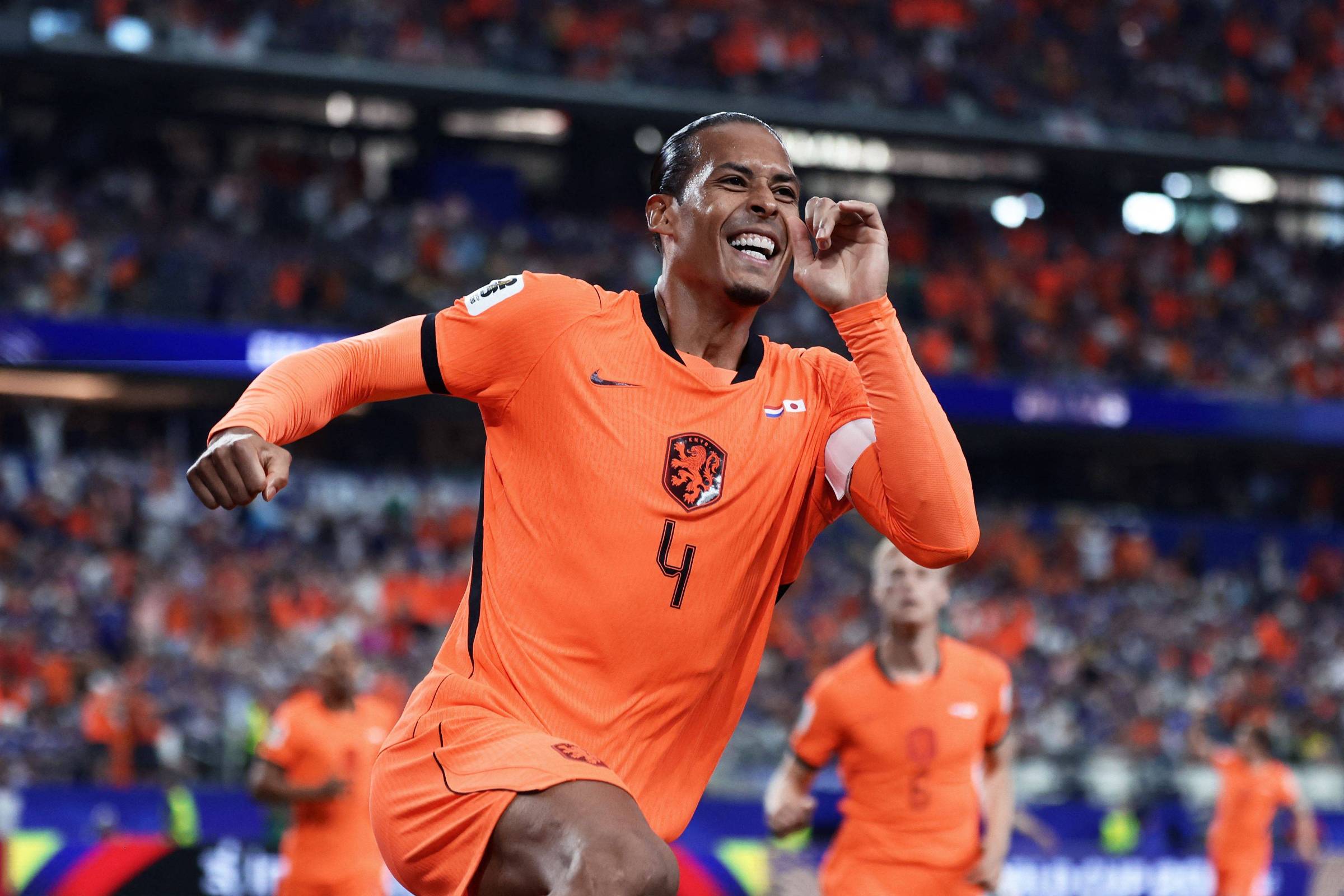 Resumo do dia: Holanda e Japão goleiam na Copa do