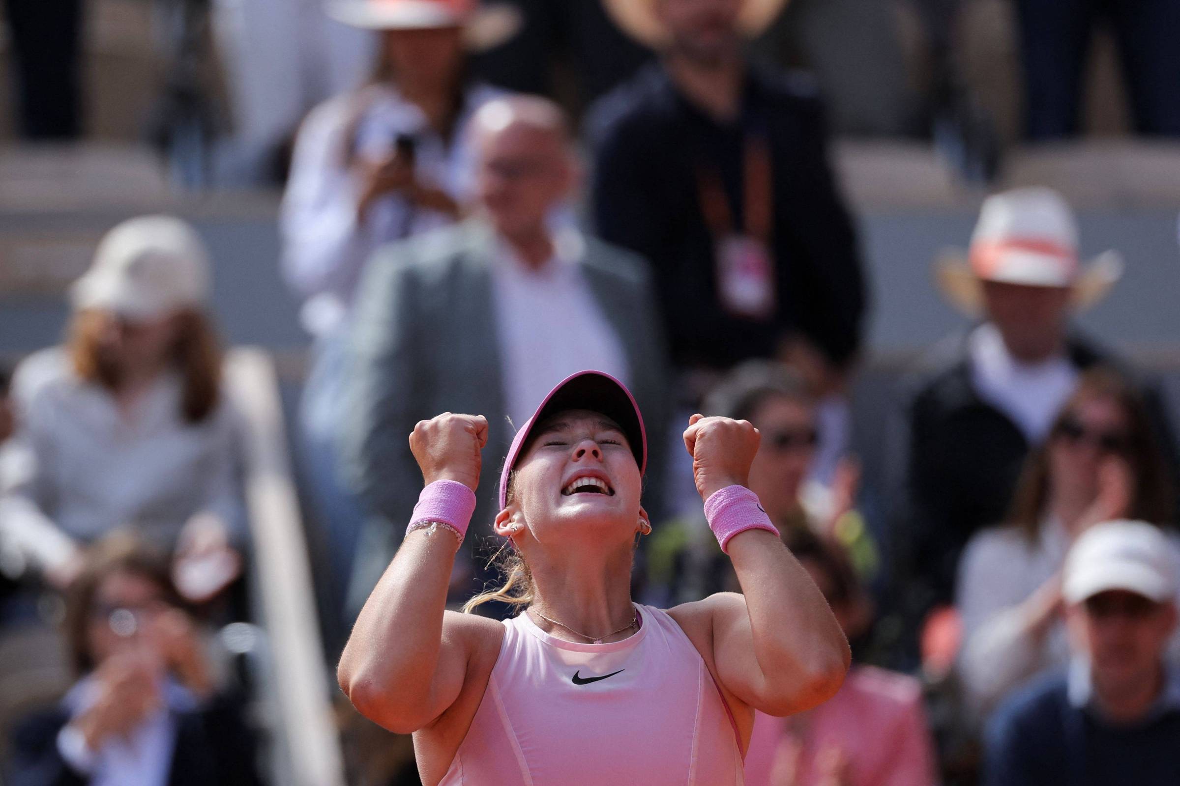 Russa Mirra Andreeva, 19, é campeã de Roland Garros
