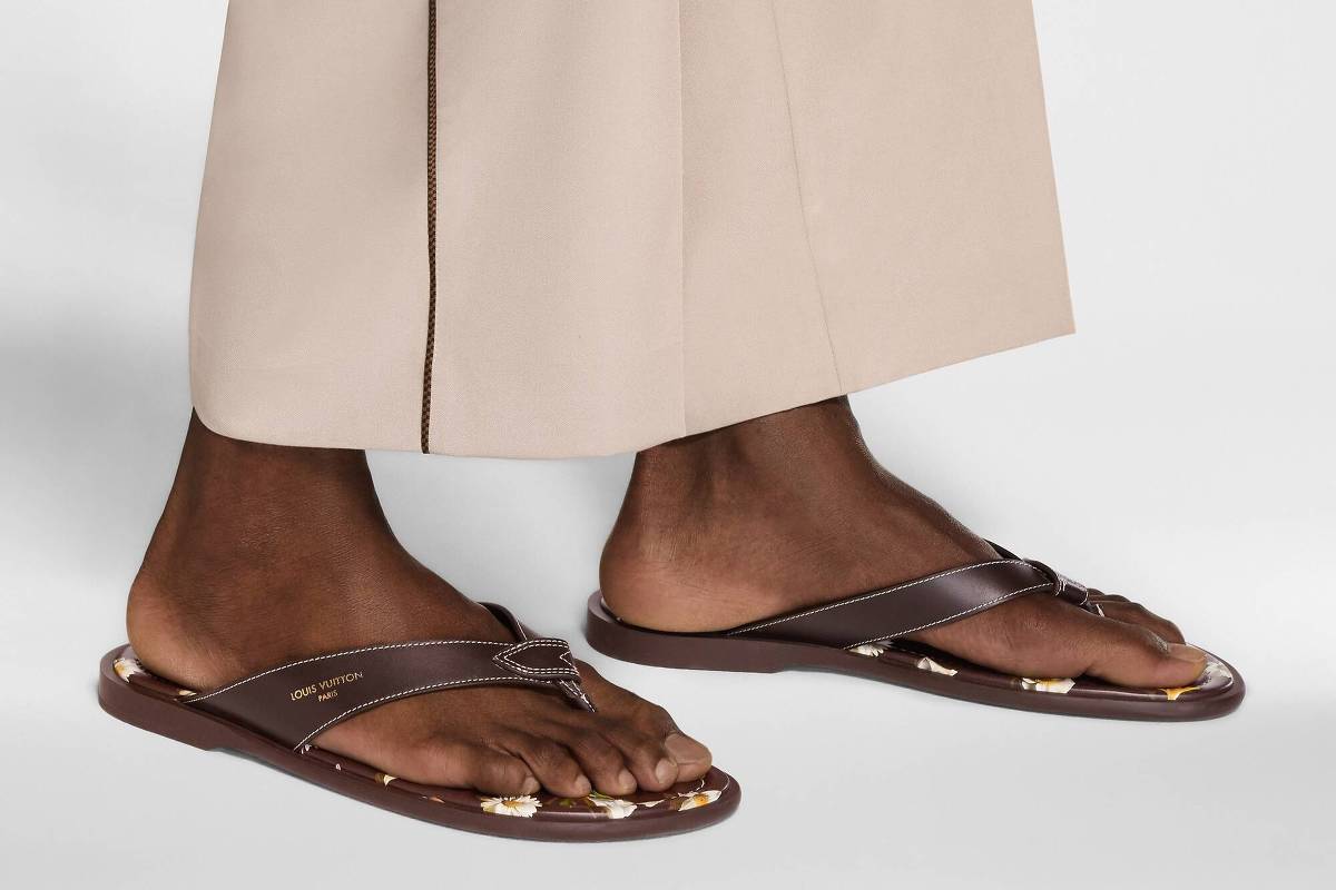 Como o chinelo, nas passarelas, virou obsessão dos famosos