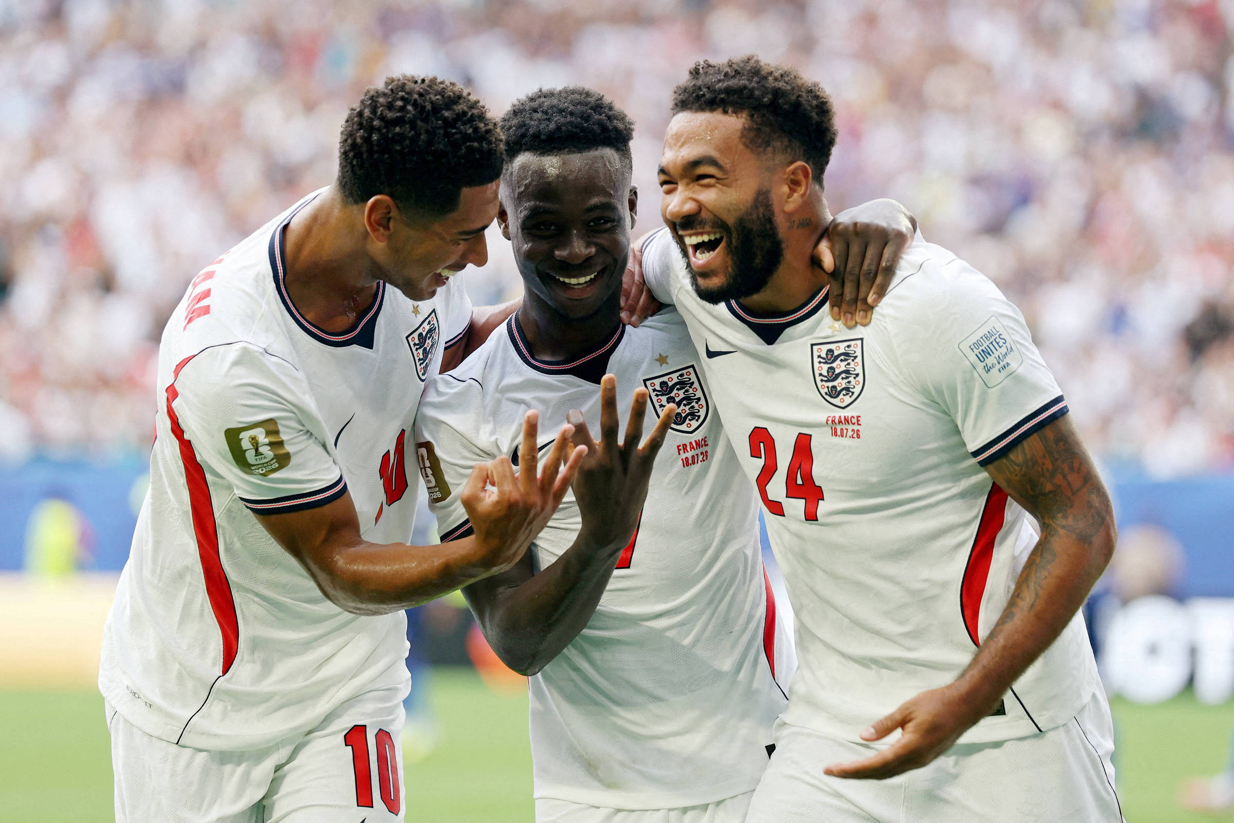 Copa: Em jogo com 10 gols, Inglaterra fica em 3º;