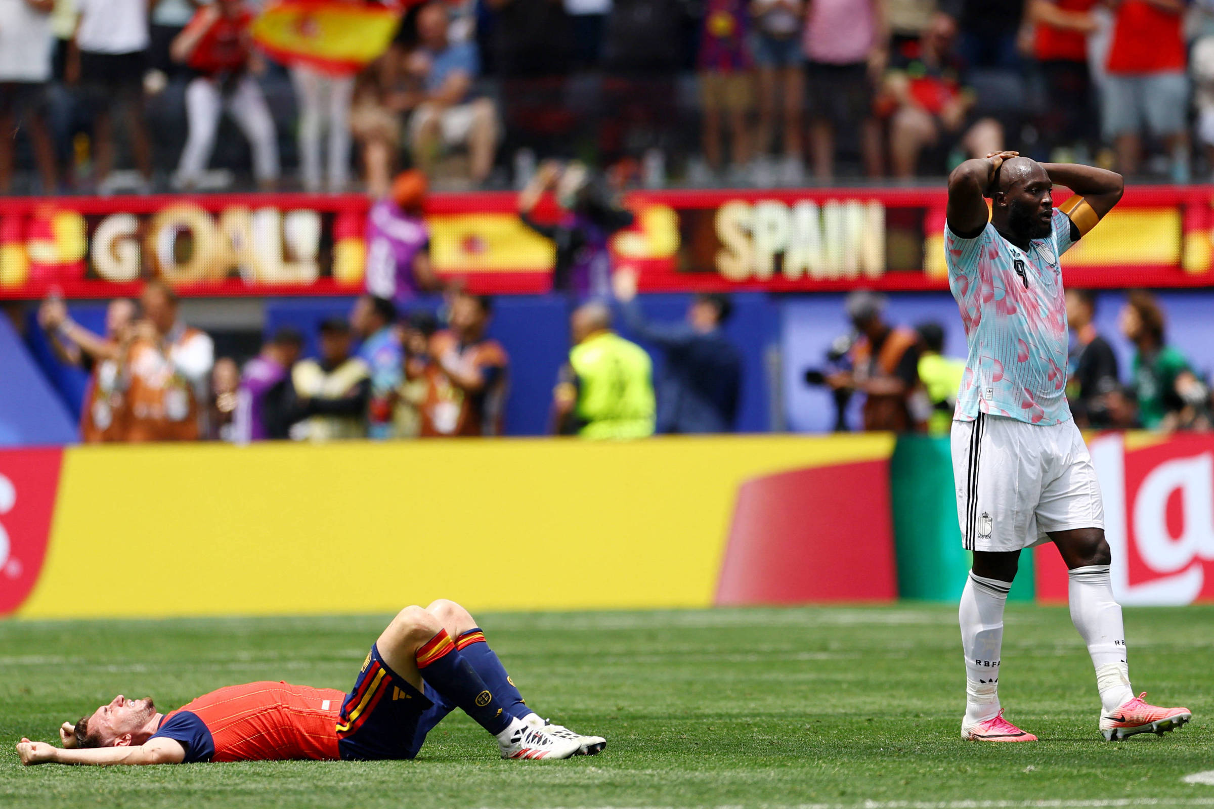 Espanha enterra 'geração belga' de De Bruyne e Courtois
