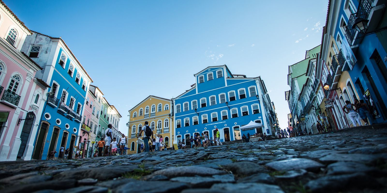 Bethânia Amaro estreia no romance, dando voz a profissionais do
