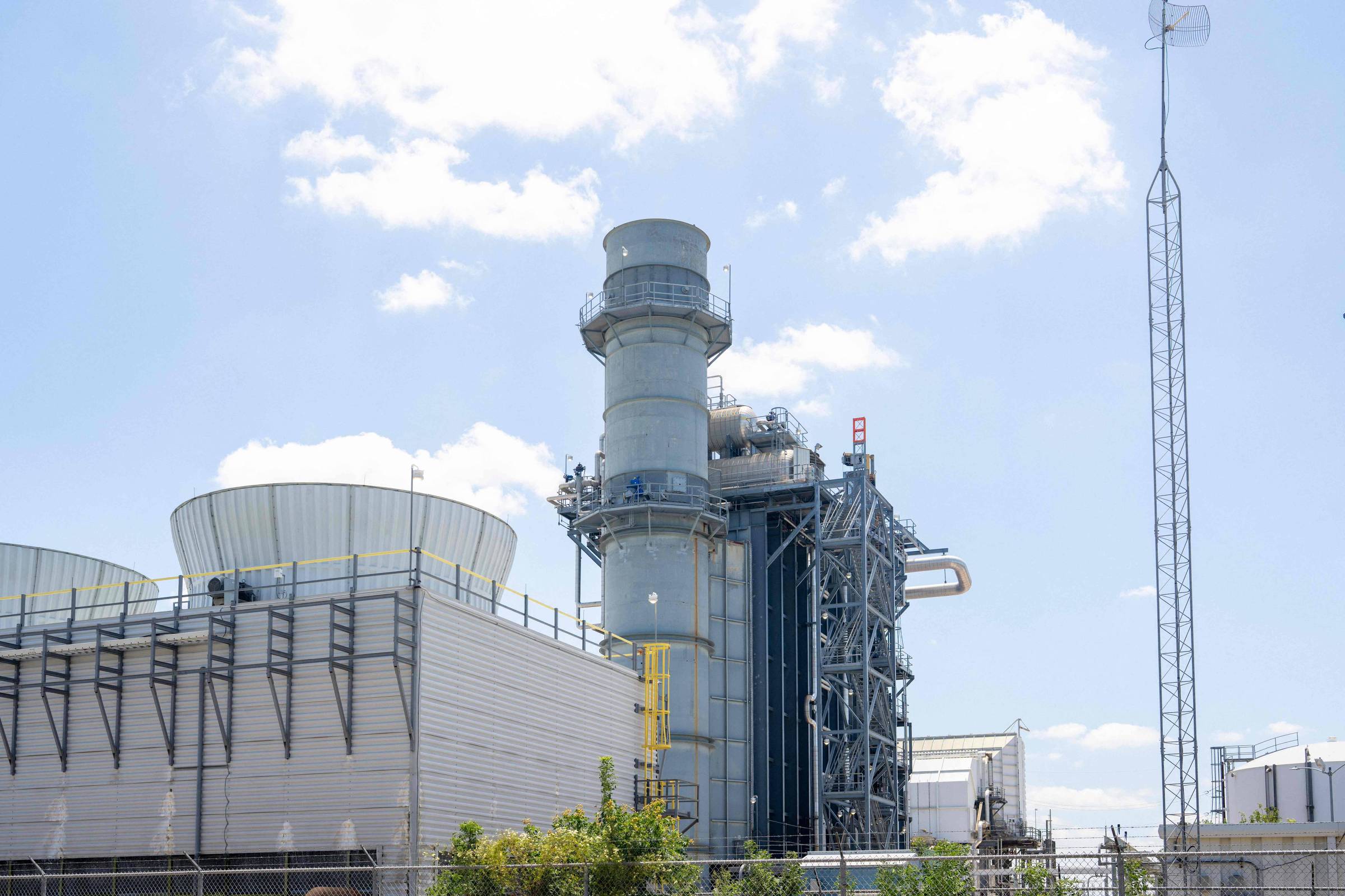 IA pode aumentar produção de petróleo e gás, diz estudo