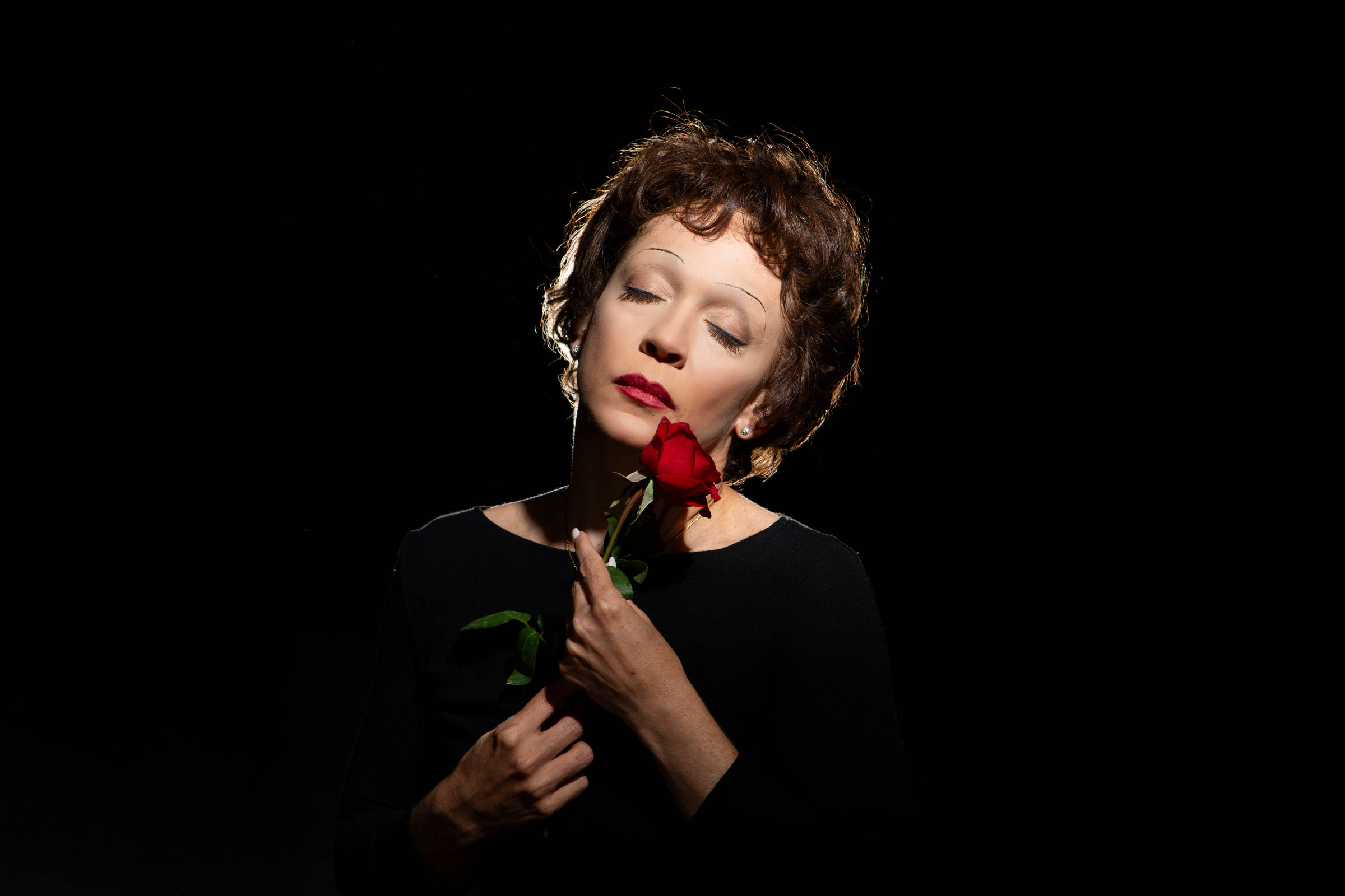 Musical sobre Piaf estreia dia 7 no Teatro Bradesco