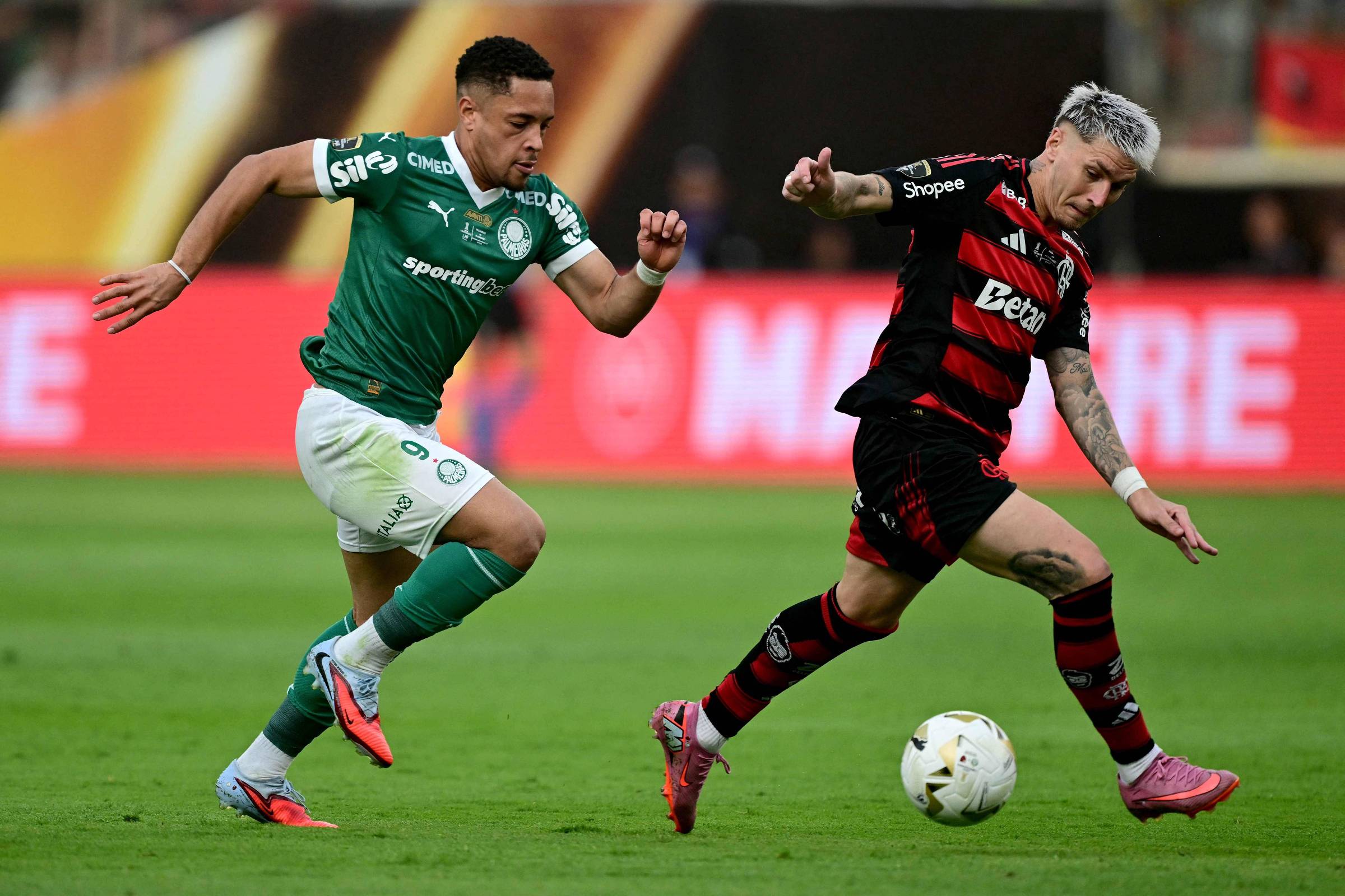 Palmeiras e Flamengo amargam déficits milionários no 1S26 13/08/2026