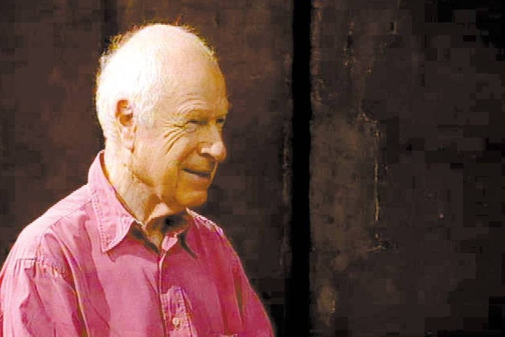Peter Brook critica rigidez e resgata Shakespeare em cena