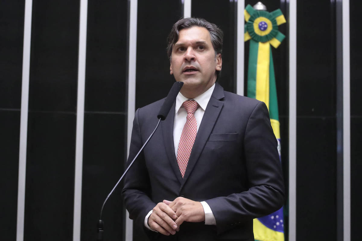 Congresso aprova Redata com jabuti que facilita emendas 03/09/2026