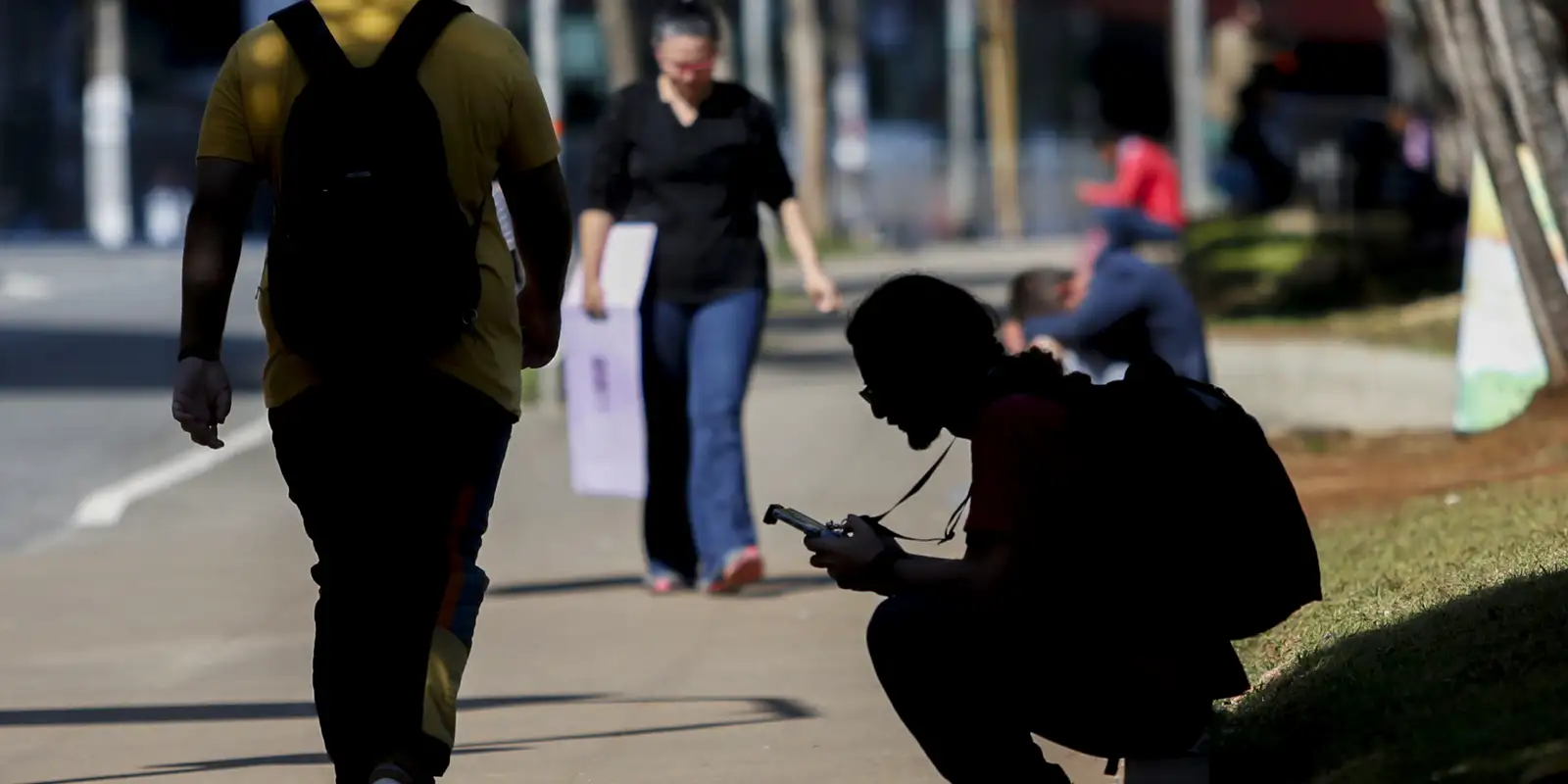Percentual de jovens nem nem no Brasil cai para 22,4%, mostra