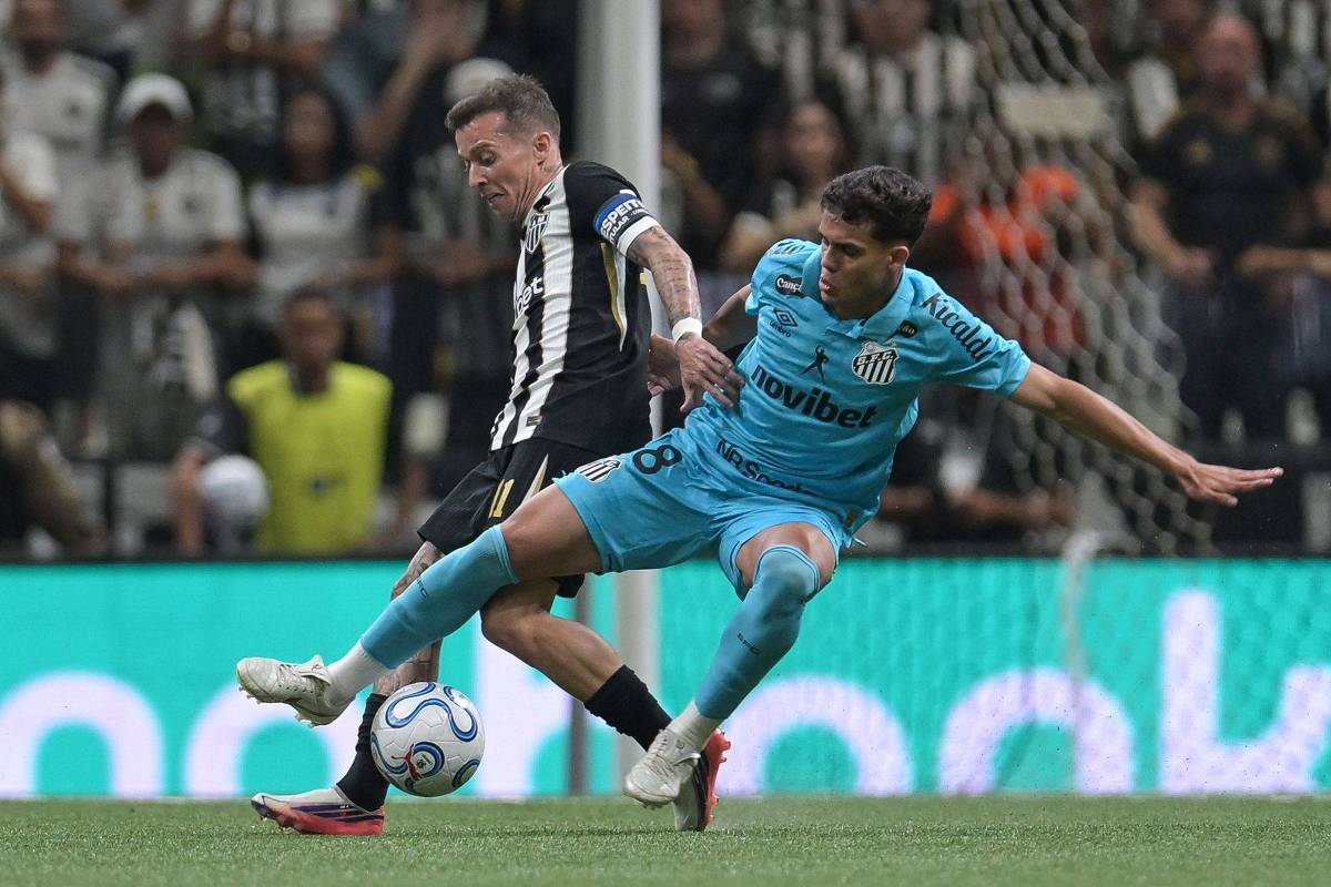 Santos perde três pênaltis e cai diante do Atlético MG nas
