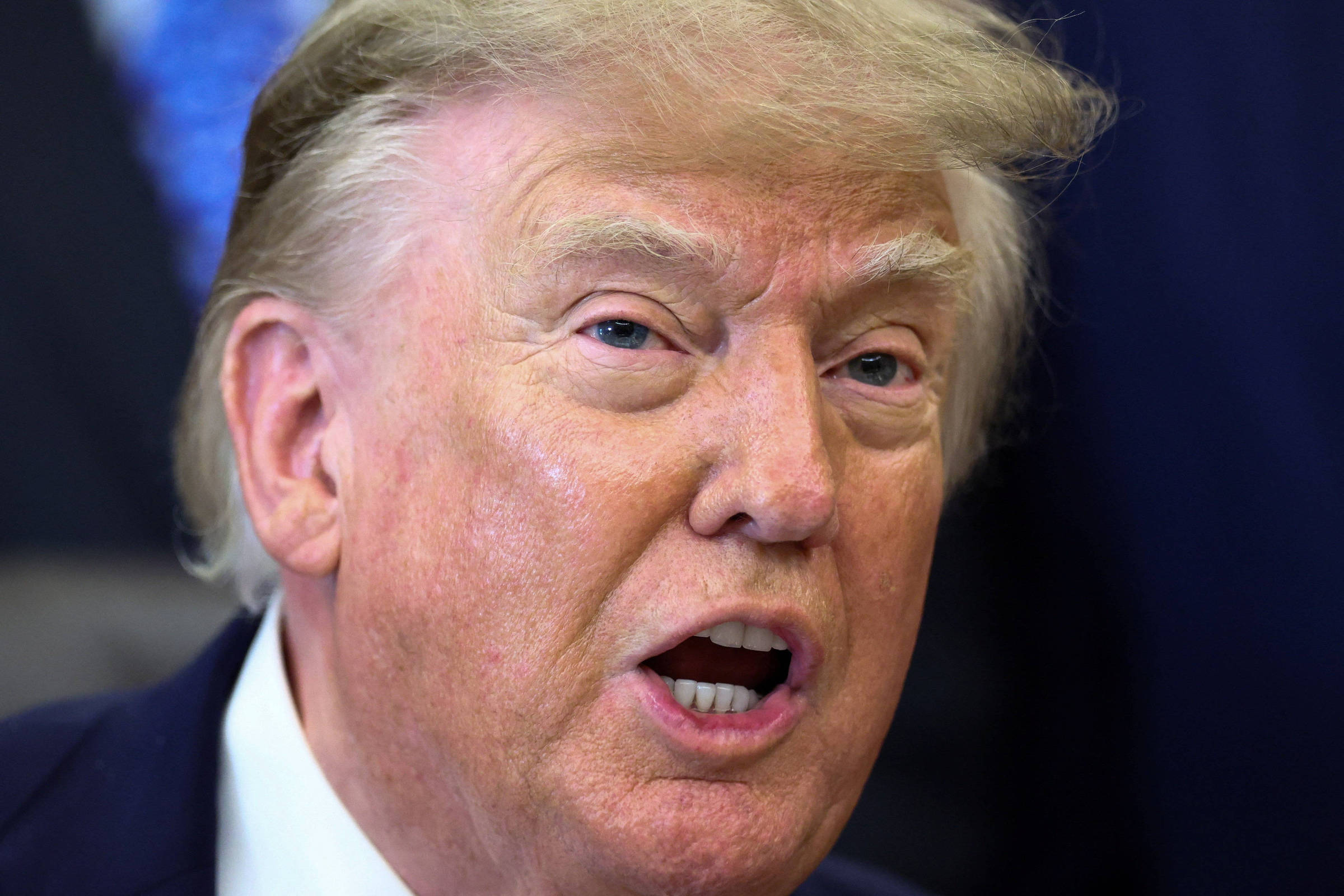 Trump quer autorregulação das empresas de IA 01/10/2026
