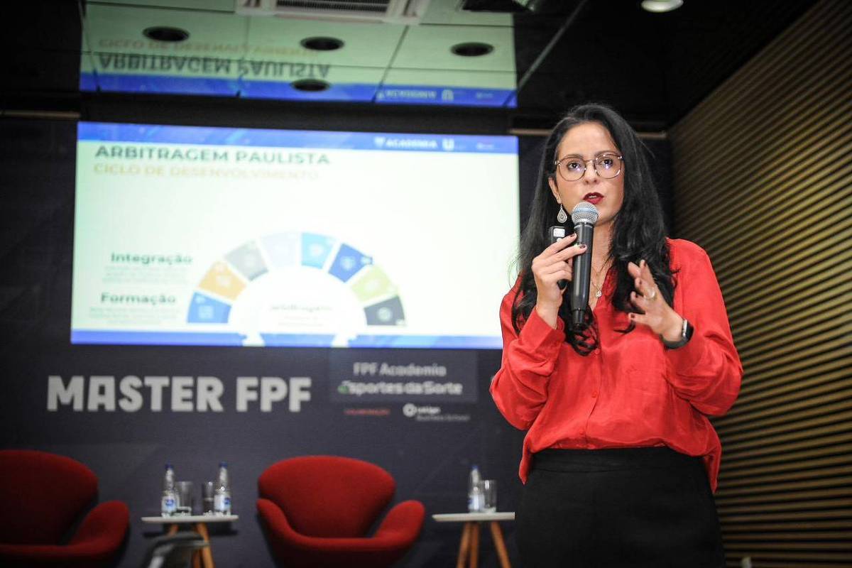 Ana Paula Oliveira vê redução no preconceito no futebol