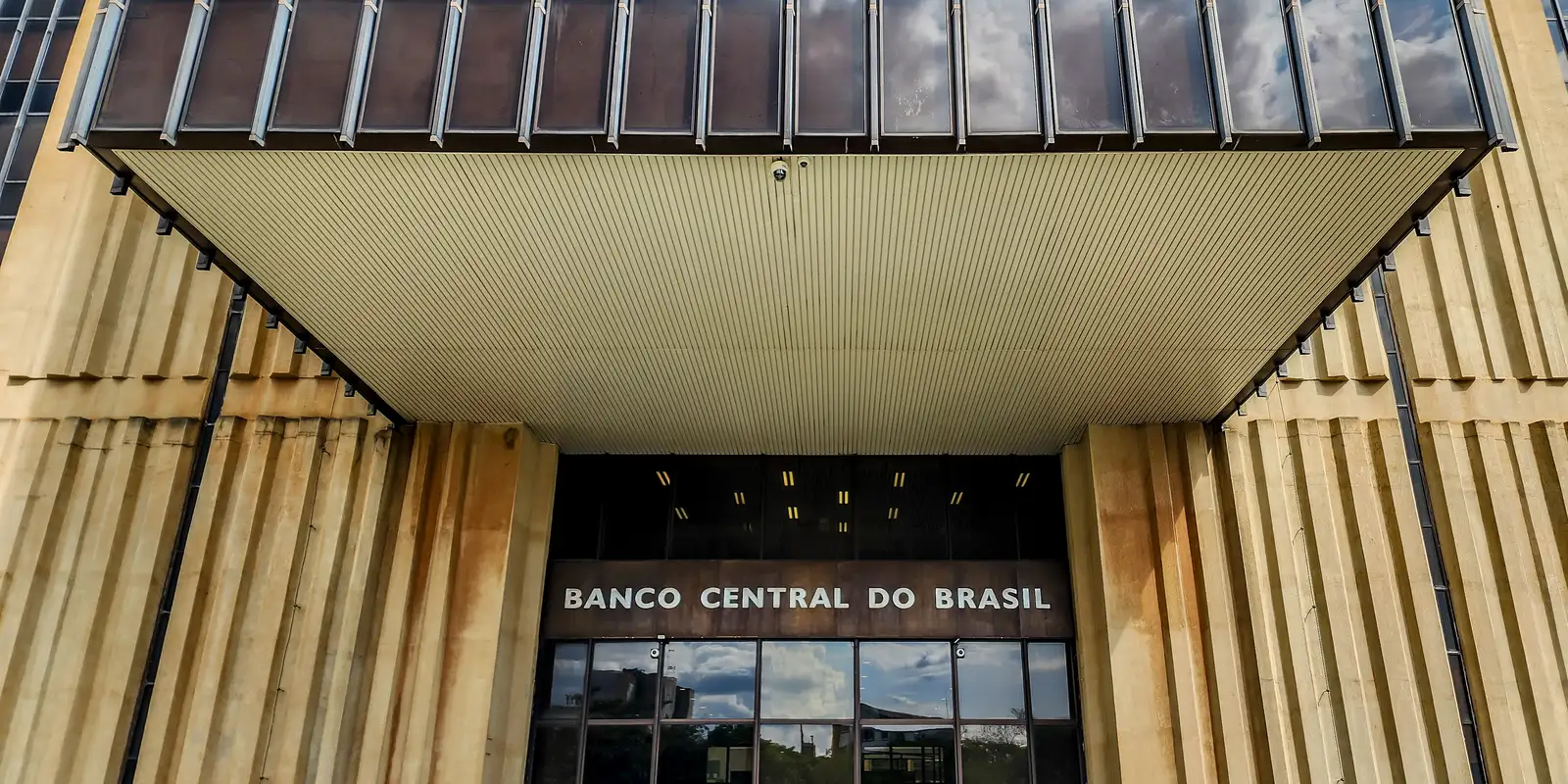 CMN e BC atualizam regras de segurança e transparência do