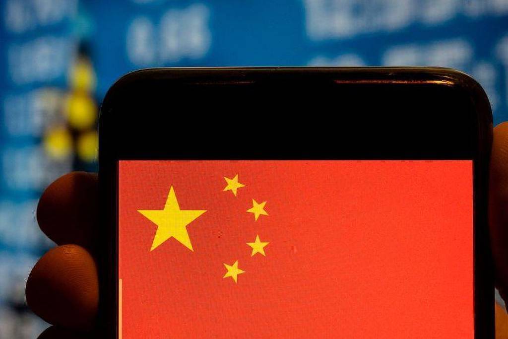 China considera ameaça a IA que imita as relações humanas