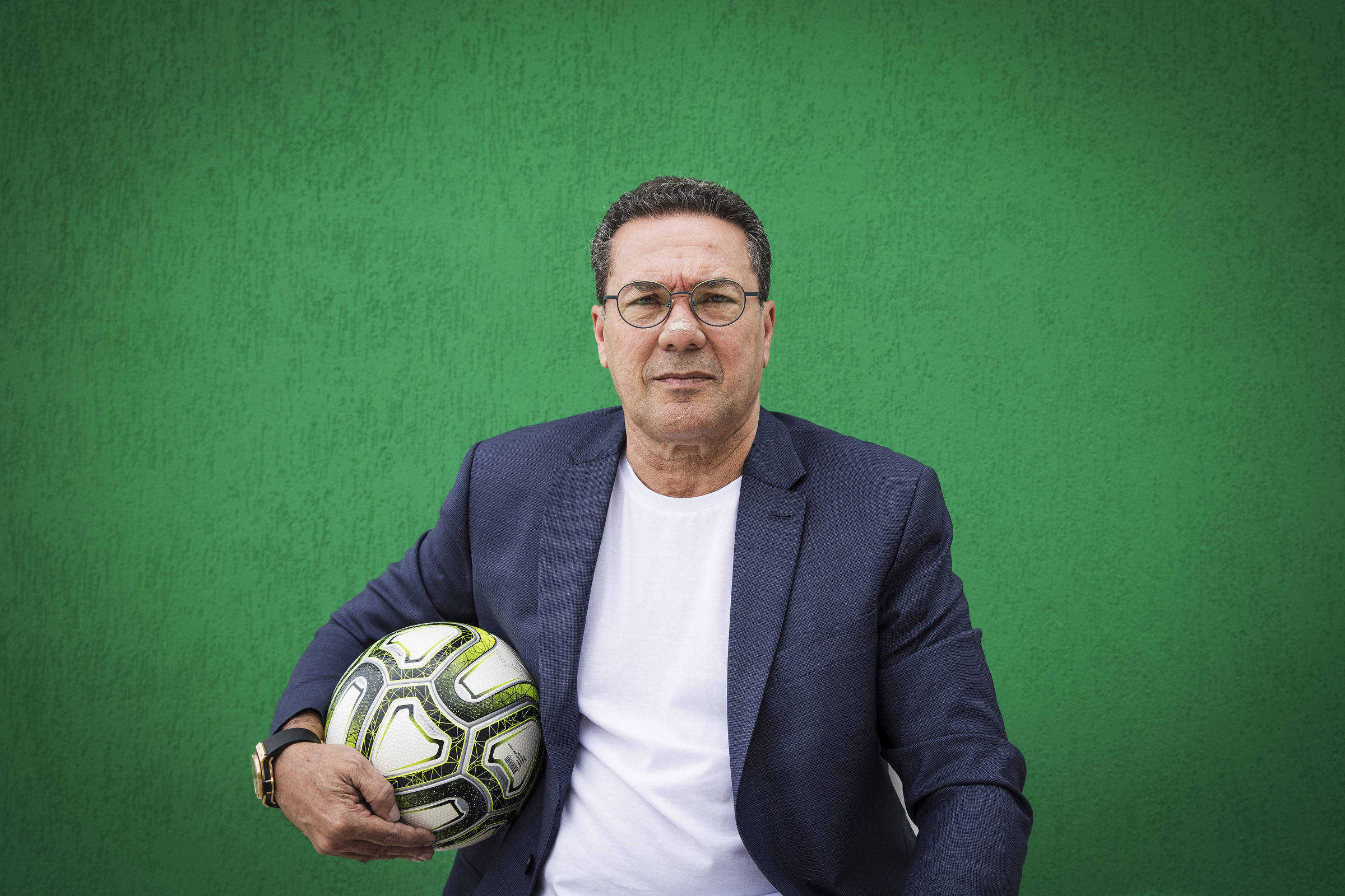 Famosos do futebol, como Luxemburgo, fracassam na eleição 05/10/2026