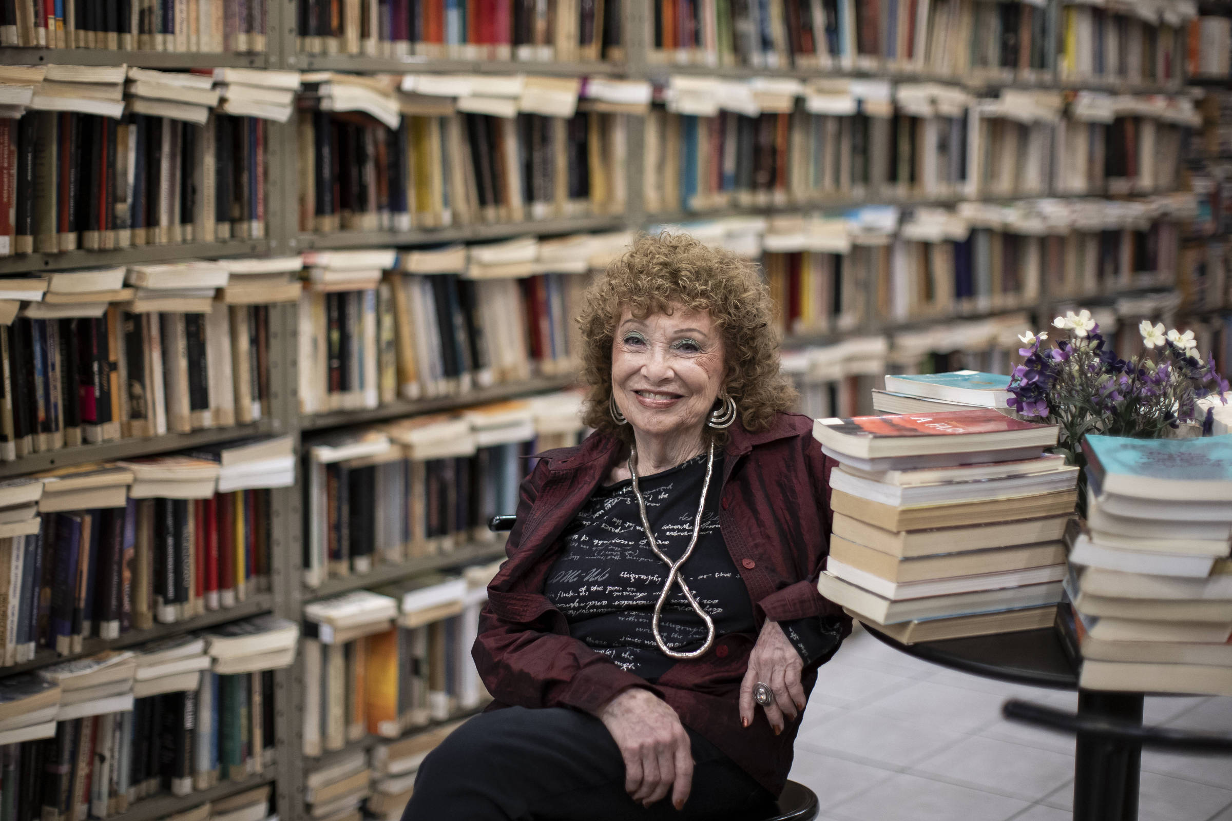 Locadora de livros resiste há 30 anos no Rio