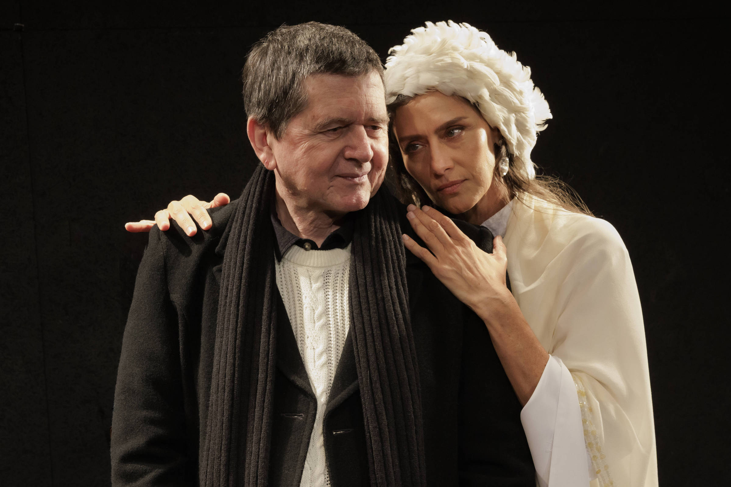 Maria Fernanda Cândido reencontra Frateschi no teatro 16/10/2026