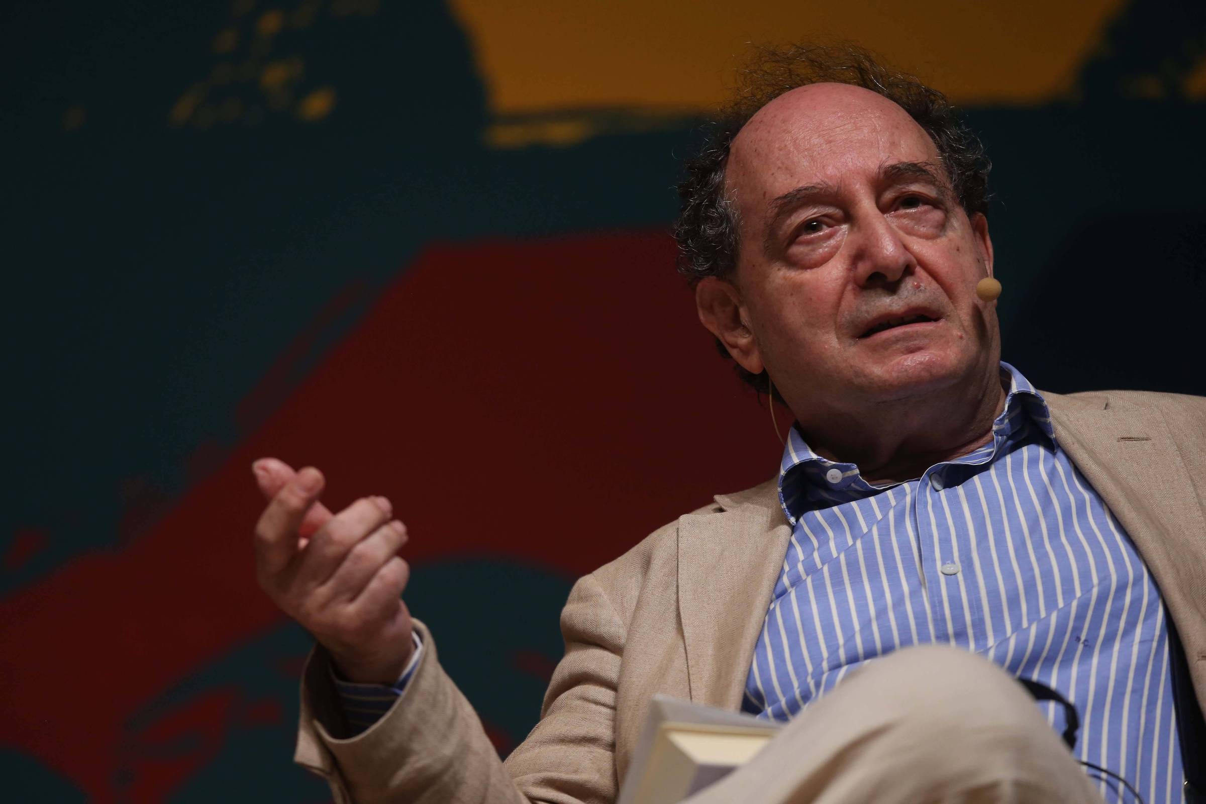 Roberto Calasso consegue lançar nova luz à Bíblia em livro